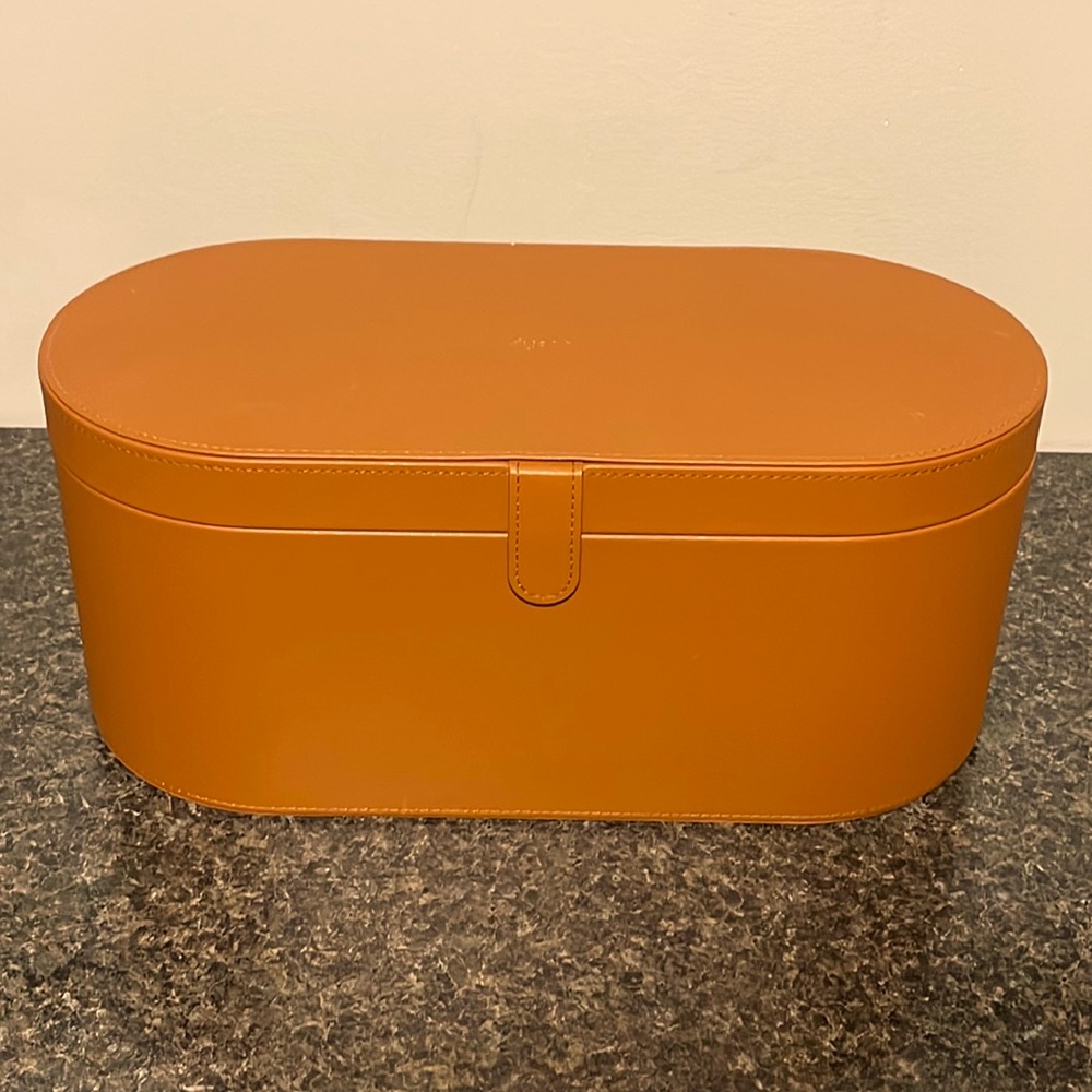 Genuine Dyson presentation storage organizer case for  the Dyson Airwrap